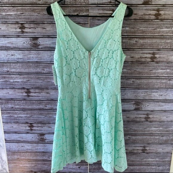 NWT Speechless Junior's Dress Size 9 - Picture 2 of 11